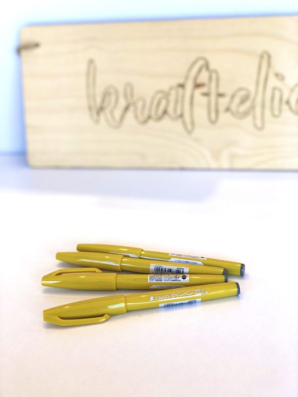 Pentel touch sign brush pen geel