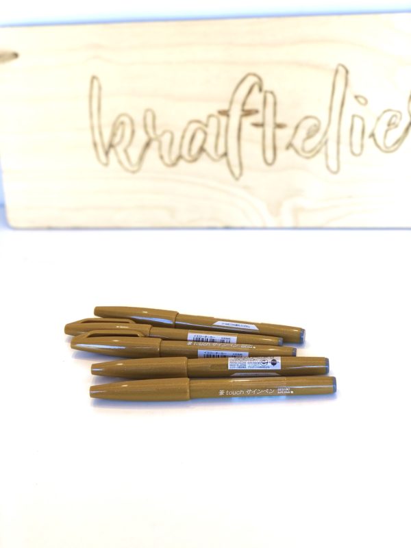 Pentel touch sign brush pen oker