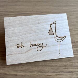 Houten wenskaart - Oh baby